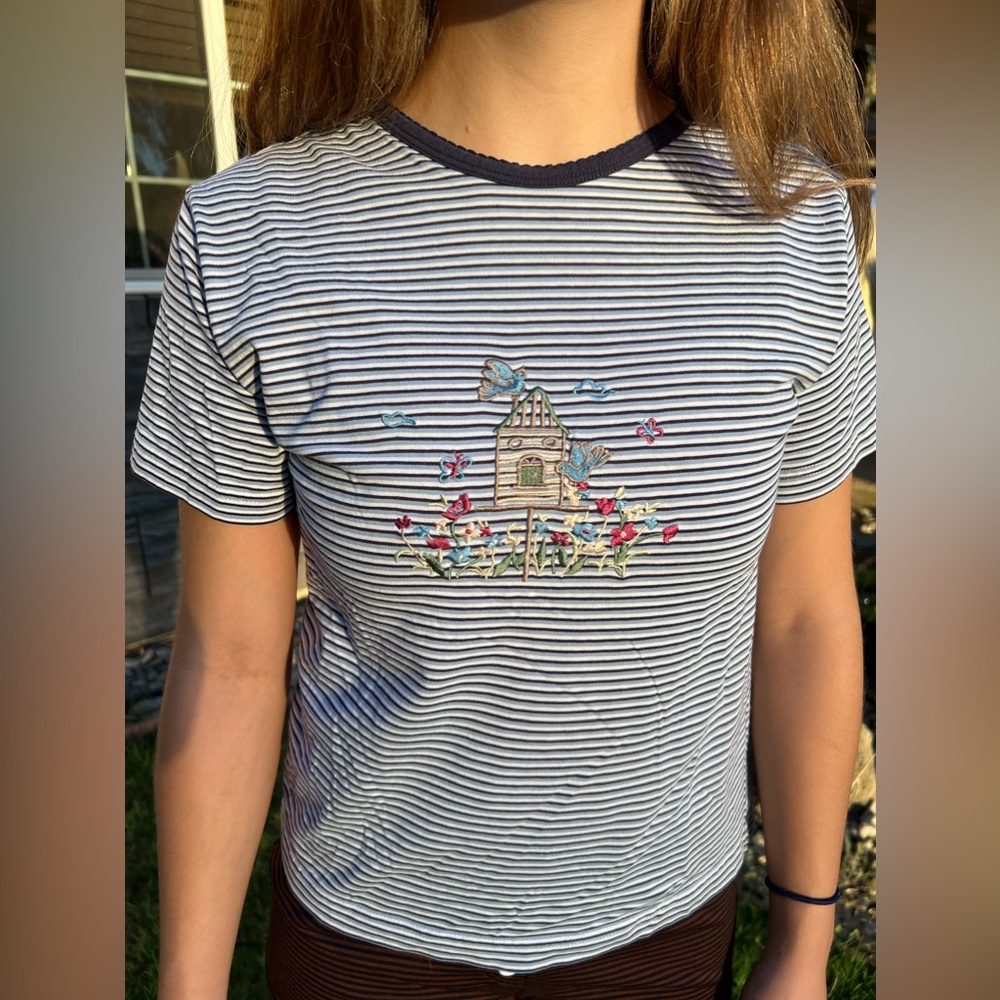 Vintage 90’s Embroidered Top (Medium Petite)